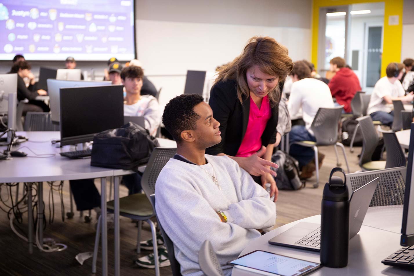 A faculty member mentors a student in ASU's Data Science, Analytics and Engineering (Sustainable Engineering and Built Environment), MS degree.