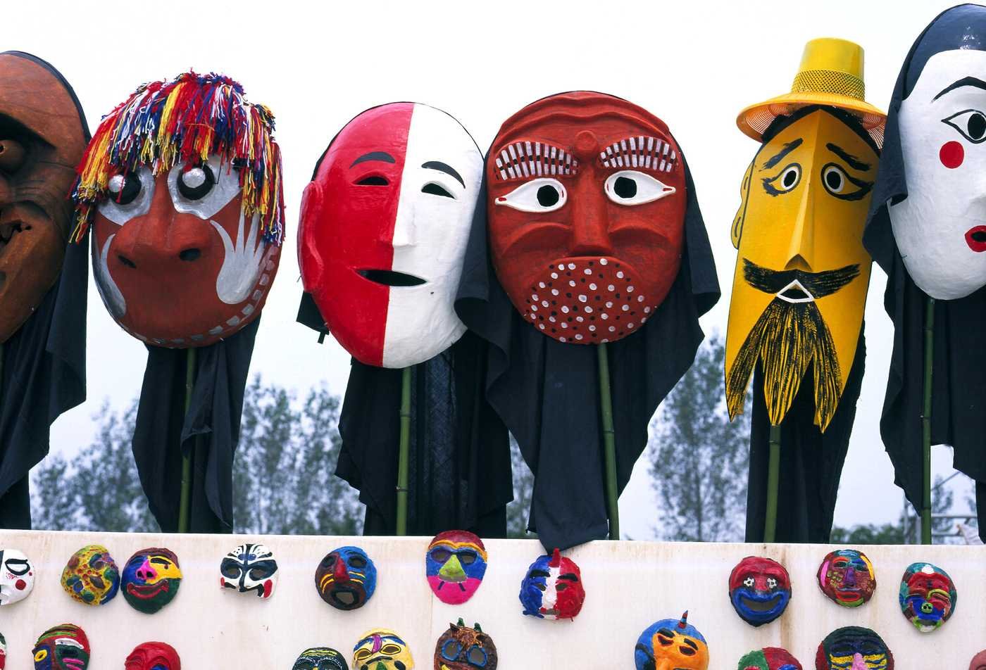 Korean masks display the field explored in the minor in Korean.